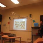 Aulas de espanhol: quadro de aula digital