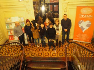 Ayumi Saito avec le personnel de TANDEM