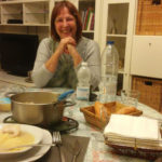 Lucas Pereira com sua família anfitriã