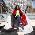 Ellien Barbosa, Sentado no Trono de Ferro 