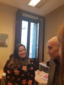 Fabiana Moura com os professores de TANDEM Madrid