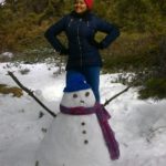 Natasha Castro com um boneco de neve