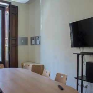 TANDEM Madrid, classroom with multimedia equipment